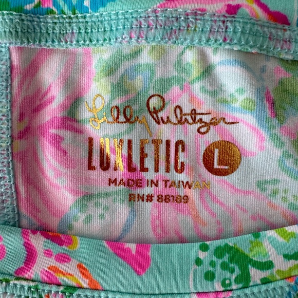 Lilly Pulitzer 🌸🐢 UPF 50+ longsleeved tee NWT - Picture 4 of 6